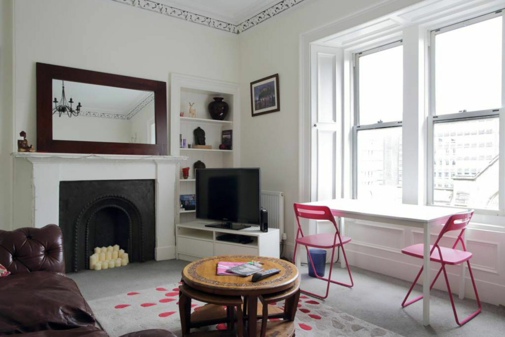 エディンバラModern And Colourful Flat By The Castleアパートメント エクステリア 写真